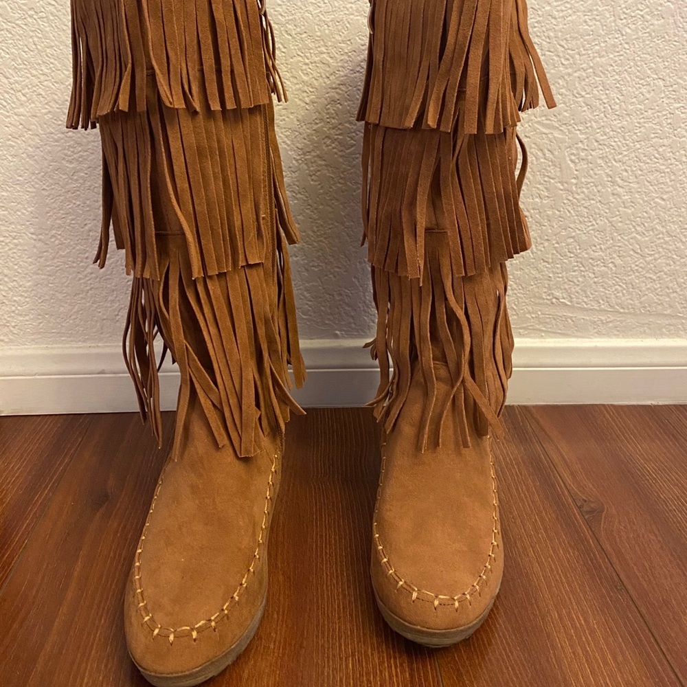Moccasin wedge heel boots